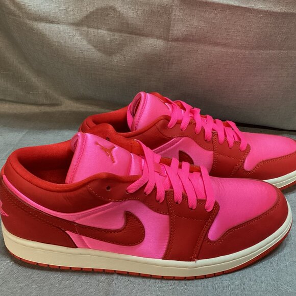 FB9893-600 Nike Air Jordan 1 Low SE Pink Blast Chile Red Sail (Women's) - Picture 6 of 12